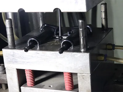 Inside the TZRITAS factory with injection molding machines and production lines